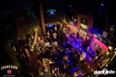 Jameson on the rock ที่ ไลฟ์ อาร์ซีเอ — photo 113