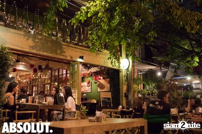 The Bodega Salsa Night at Le Café des Stagiaires — photo 1