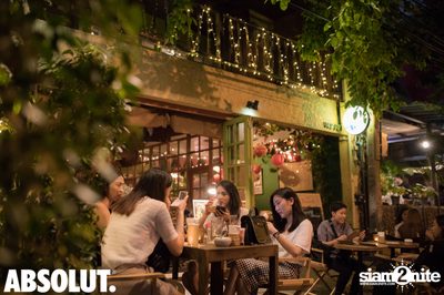 The Bodega Salsa Night at Le Café des Stagiaires — photo 18