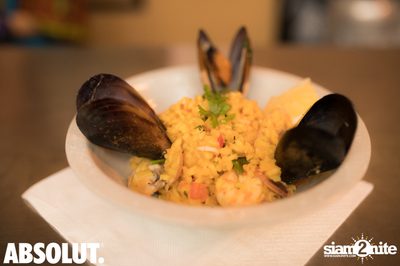 The Bodega Salsa Night at Le Café des Stagiaires — photo 36