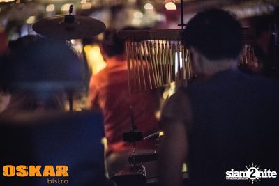 Num T-Bone Live ที่ ออสการ์ บิสโทร — photo 45