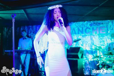 White Party Theme Night ที่ Spasso — photo 13
