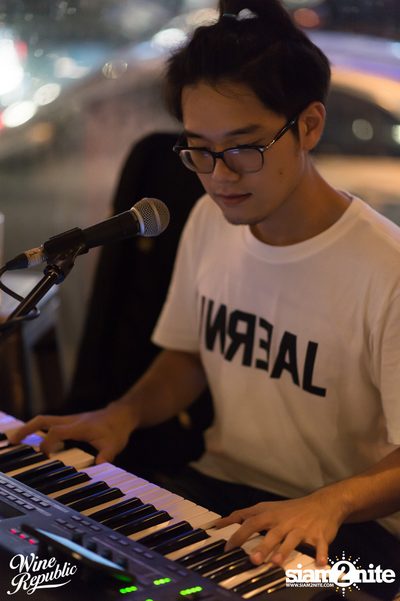 Saturday Night at Wine Republic Thonglor — photo 5