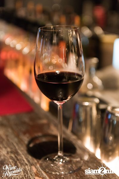 Saturday Night at Wine Republic Thonglor — photo 16