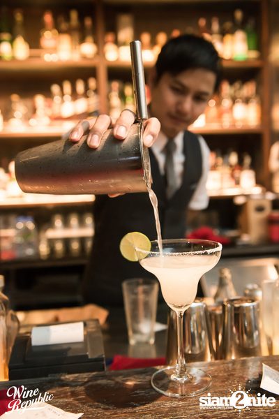 Saturday Night at Wine Republic Thonglor — photo 30
