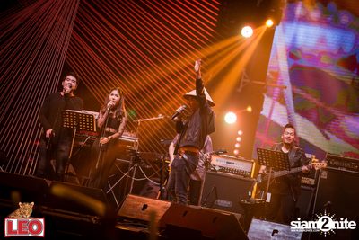 Leo presents Thonglor Len Sod at Central World (Album 1) — photo 32