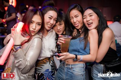 Leo presents Thonglor Len Sod at Central World (Album 1) — photo 130