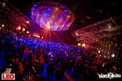 Leo presents Thonglor Len Sod at Central World (Album 1) — photo 205