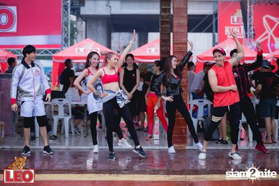 LEO RunTRI: Run Dance Sing at Airport Link Makkasan — photo 1
