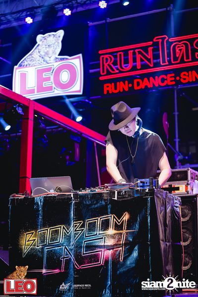 LEO RunTRI: Run Dance Sing at Airport Link Makkasan — photo 177