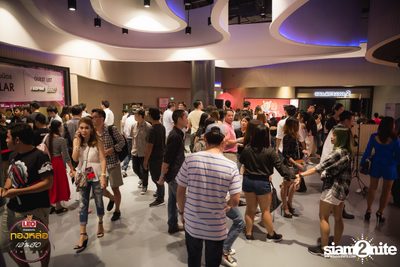 Leo presents Thonglor Len Sod at Central World (Album 2) — photo 2