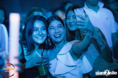 Leo presents Thonglor Len Sod at Central World (Album 2) — photo 29