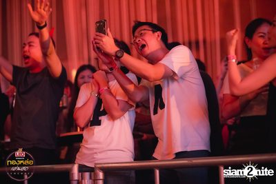 Leo presents Thonglor Len Sod at Central World (Album 2) — photo 99