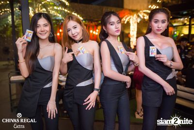 Pop Pongkool & Wan Thanakrit at The Living Pattaya — photo 11