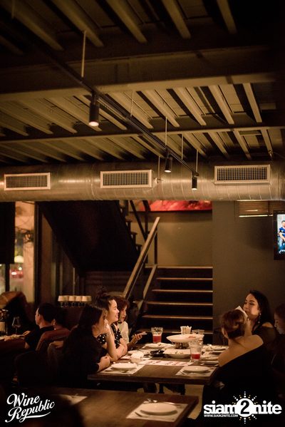Saturday Night at Wine Republic Thonglor — photo 6