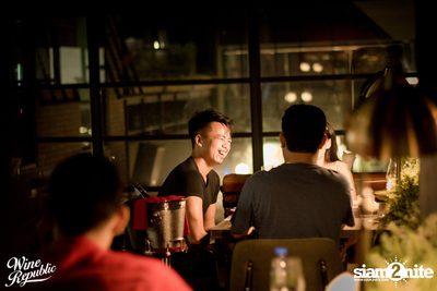 Saturday Night at Wine Republic Thonglor — photo 37