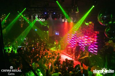 Slot Machine Live ที่ ดิฟเฟอร์ ผับ พัทยา — photo 17