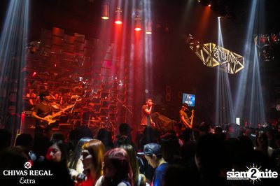 Slot Machine Live ที่ ดิฟเฟอร์ ผับ พัทยา — photo 25