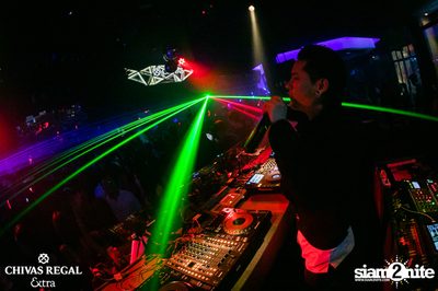 Slot Machine Live ที่ ดิฟเฟอร์ ผับ พัทยา — photo 32