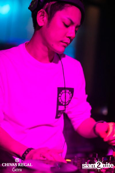 Slot Machine Live ที่ ดิฟเฟอร์ ผับ พัทยา — photo 58