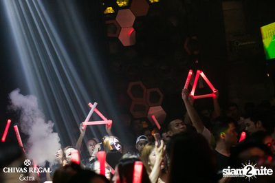 Slot Machine Live ที่ ดิฟเฟอร์ ผับ พัทยา — photo 99