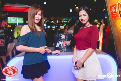 ZEAL at Maldives Resort Bar — photo 7