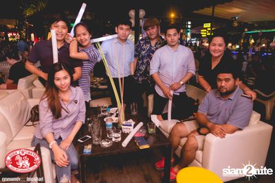 ZEAL at Maldives Resort Bar — photo 18