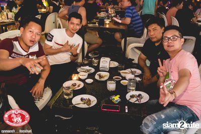 ZEAL at Maldives Resort Bar — photo 44