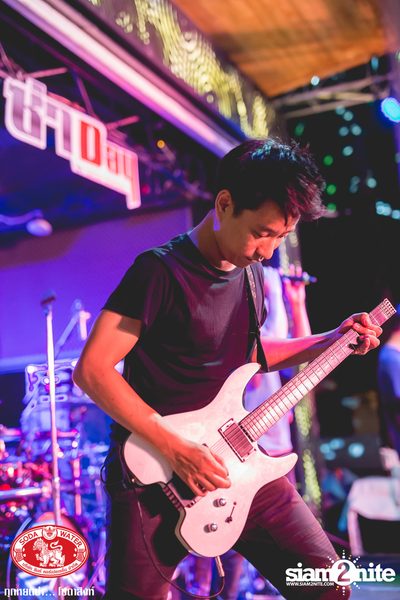 ZEAL at Maldives Resort Bar — photo 49