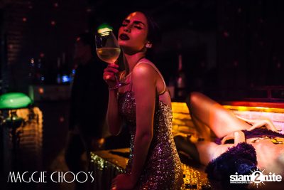 แม็กกี้ ชูส์ นำเสนอ Chocolates and Champagne — photo 31
