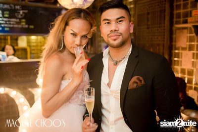 แม็กกี้ ชูส์ นำเสนอ Chocolates and Champagne — photo 55