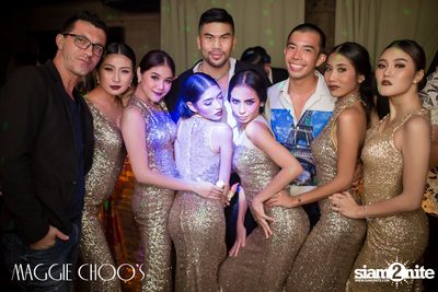 แม็กกี้ ชูส์ นำเสนอ Chocolates and Champagne — photo 86