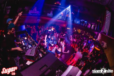 DJ Trife Live ที่ ชูการ์ คลับ — photo 87