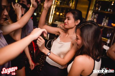 DJ Trife Live ที่ ชูการ์ คลับ — photo 98