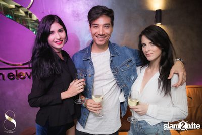 Tasty Tuesdays - Models Night at 8 On Eleven — photo 6