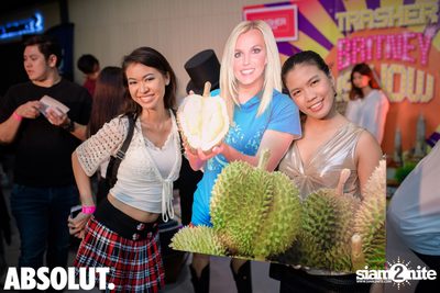 Trasher: Britney is Now at Central World — photo 43