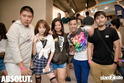 Trasher: Britney is Now at Central World — photo 46