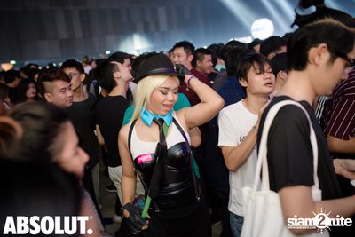 Trasher: Britney is Now at Central World — photo 101