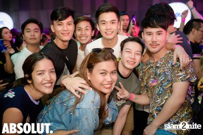 Trasher: Britney is Now at Central World — photo 129