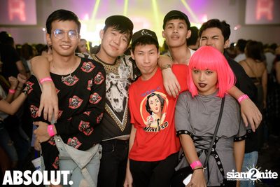 Trasher: Britney is Now at Central World — photo 246