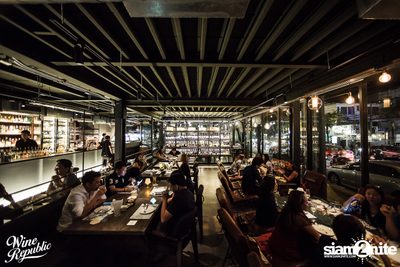 Saturday Night at Wine Republic Thonglor — photo 5