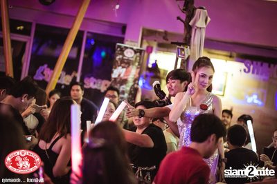 Za Day by Soda Singha: Pause at Luvv Cafe — photo 39