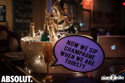 Notorious Bling at Le Café des Stagiaires — photo 11