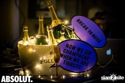 Notorious Bling at Le Café des Stagiaires — photo 21