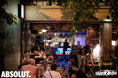Notorious Bling at Le Café des Stagiaires — photo 59