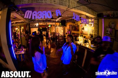 Notorious Bling at Le Café des Stagiaires — photo 95