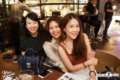 Friday Night at Wine Republic Thonglor — photo 42
