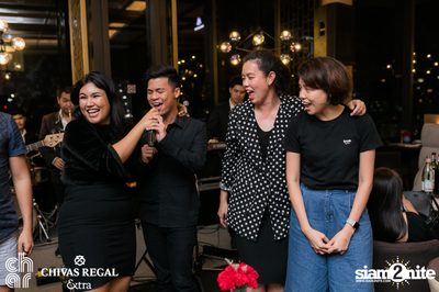 Celebrating 1 year anniversary ที่ ชาร์ แบงคอก — photo 78