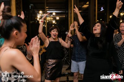Celebrating 1 year anniversary ที่ ชาร์ แบงคอก — photo 80