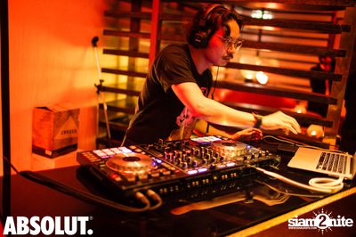 90s Icon Party with VOGUE Magazine at VOGUE Lounge — photo 16
